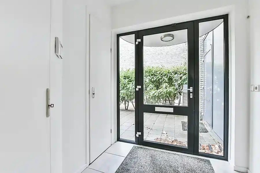 Leading Fiberglass Door Repair in Winnipeg