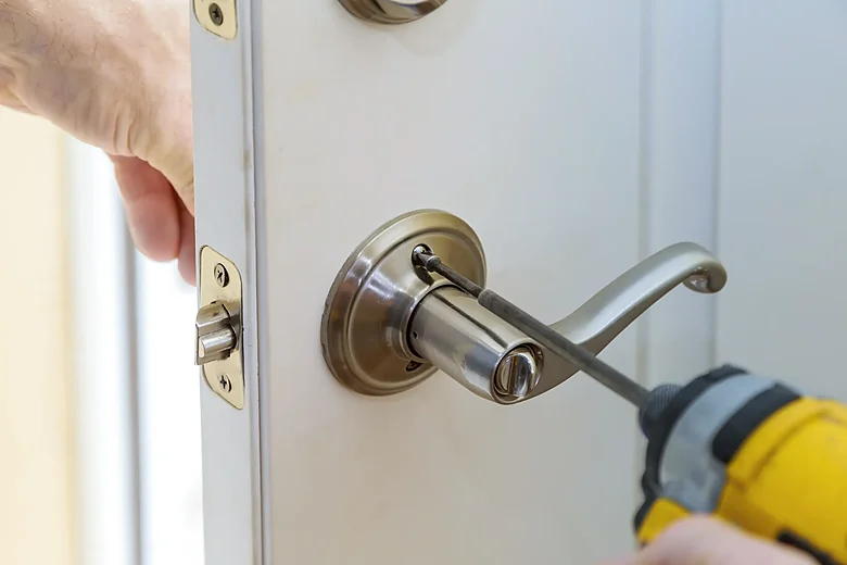 Expert Door Knobs Repair in Winnipeg